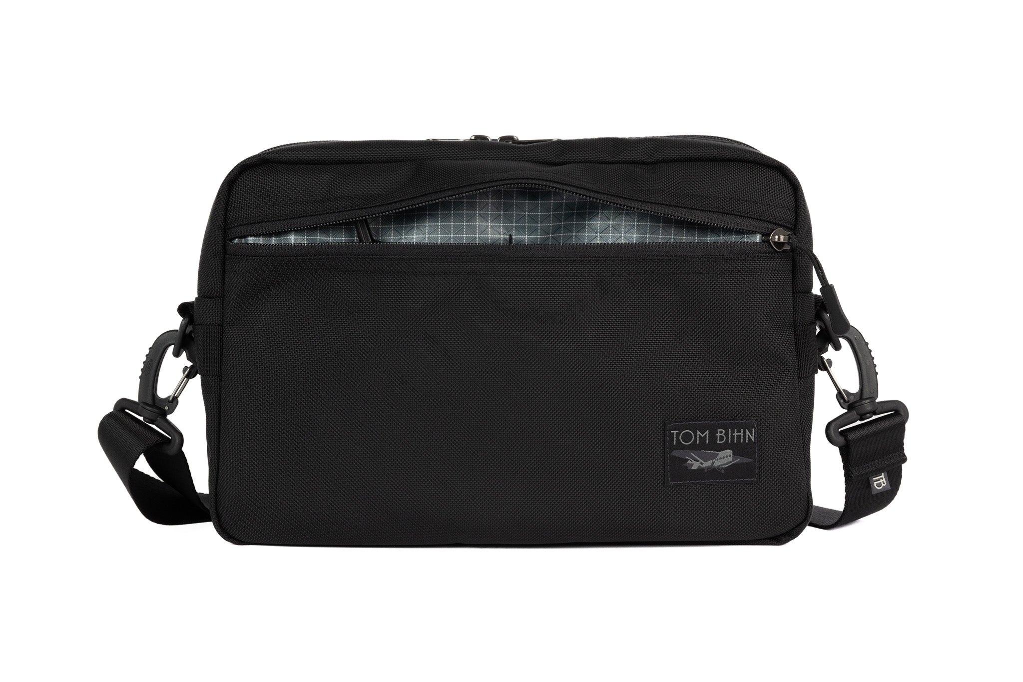 LIKE NEW Tom Bihn Paramour, Black Halcyon 2024 21L